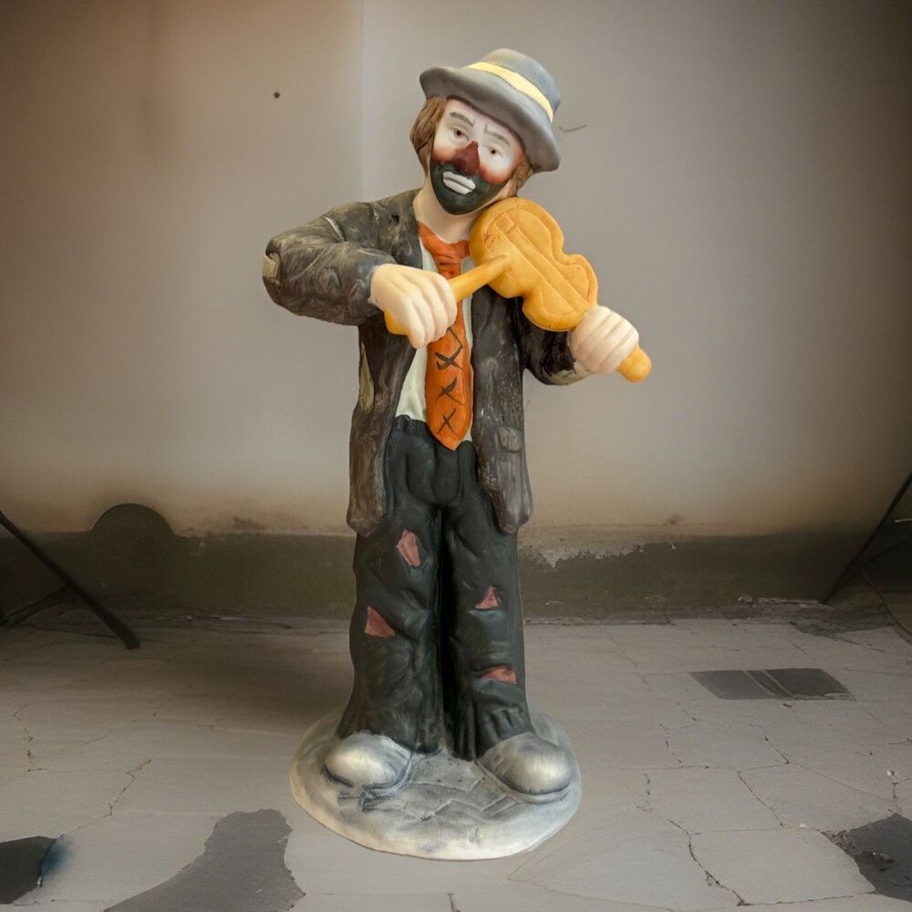 Vintage EMMETT KELLY JR. Flambro Hobo Clown Figurine Violin 8" Player